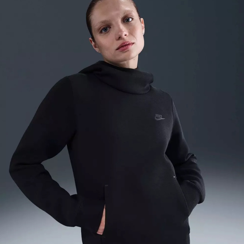 Nike | Women’s Dark Blue Funnel Neck Pullover Sweatshirt Side Pockets Size S